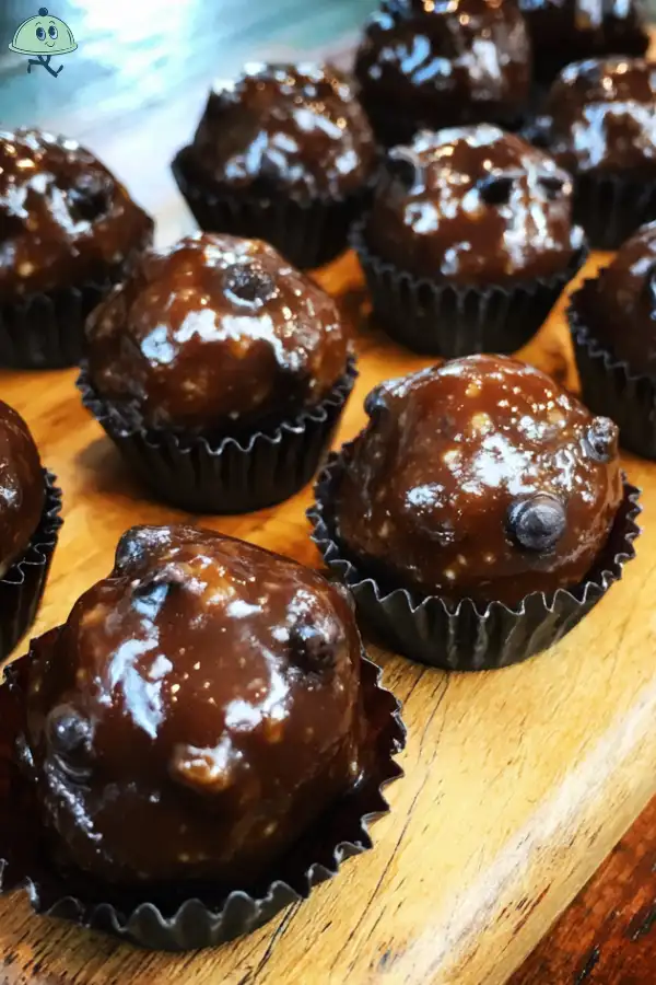 Chocolate Chip Cookie Dough Bites