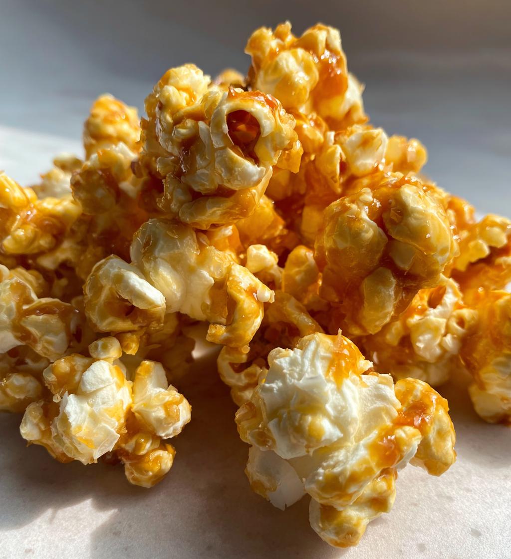 coconut caramel popcorn - detail 1