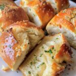 Garlic Parmesan Pull-Apart Bread