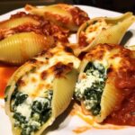 Spinach & Cheese Stuffed Shells (side portion)