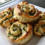 herb garlic swirl rolls