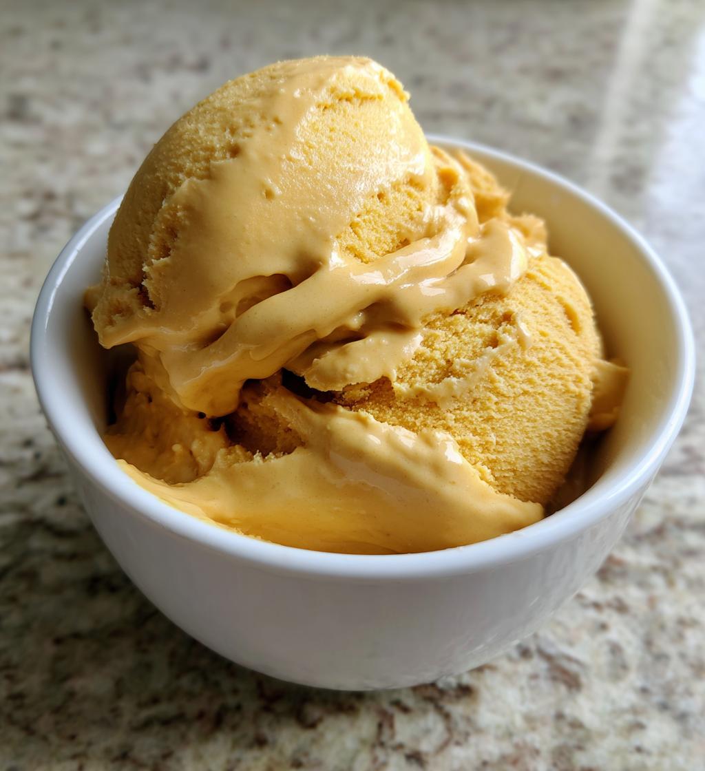 peanut butter banana ice cream - detail 1