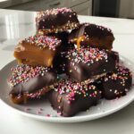 Valentine’s Day Caramel Pretzel Bites