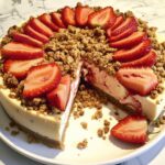 Strawberry Crumble Cheesecake